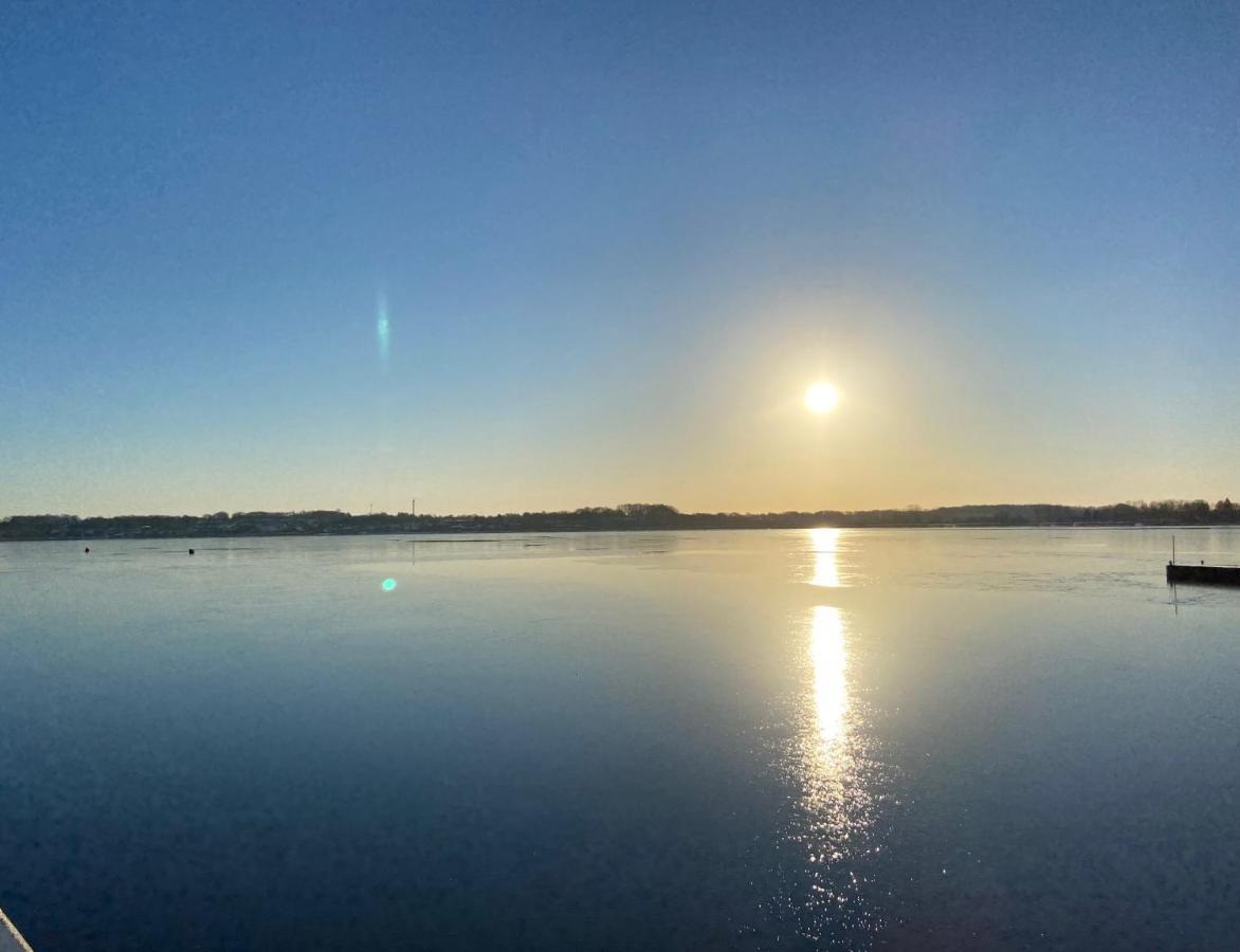 Hausboot Fjord Claudia Schleswig Hotell Exteriör bild