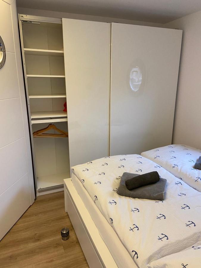 Hausboot Fjord Claudia Schleswig Hotell Exteriör bild